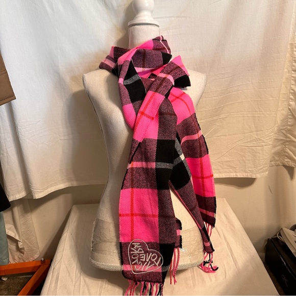 Victoria Secret Pink & Plaid Scarf - Picture 2 of 6